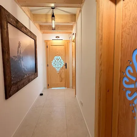 Strugowka Mountain House & Jacuzzi Zakopane Вилла