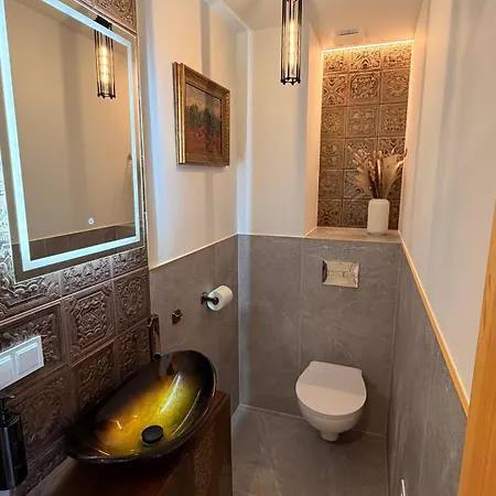 Villa Strugowka Mountain House & Jacuzzi Zakopane *