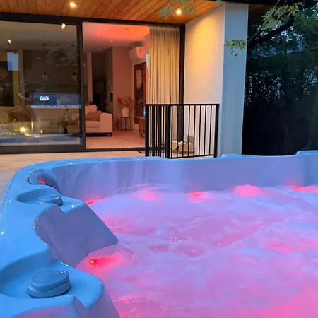 Strugowka Mountain House & Jacuzzi * Закопане