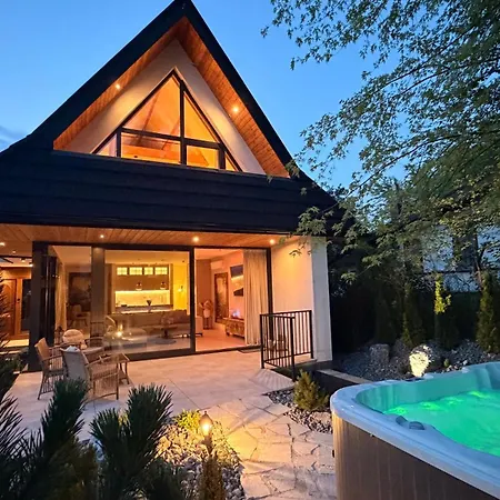 Strugowka Mountain House & Jacuzzi Вилла Закопане